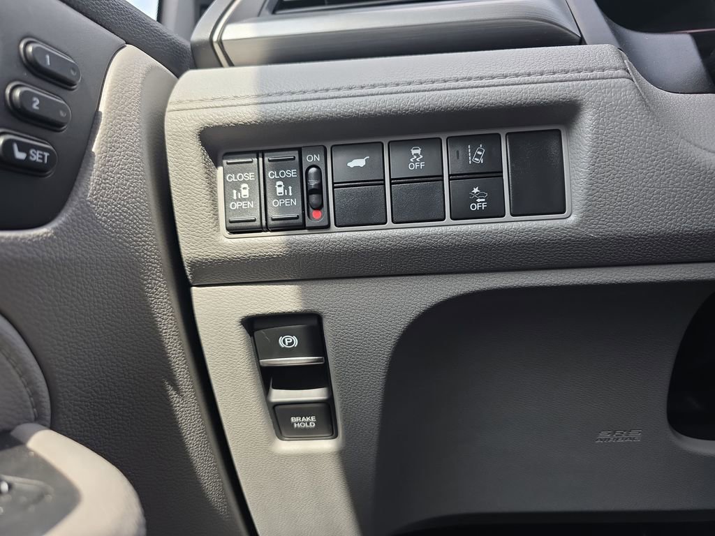 Used 2018 Honda Odyssey EX-L image 40