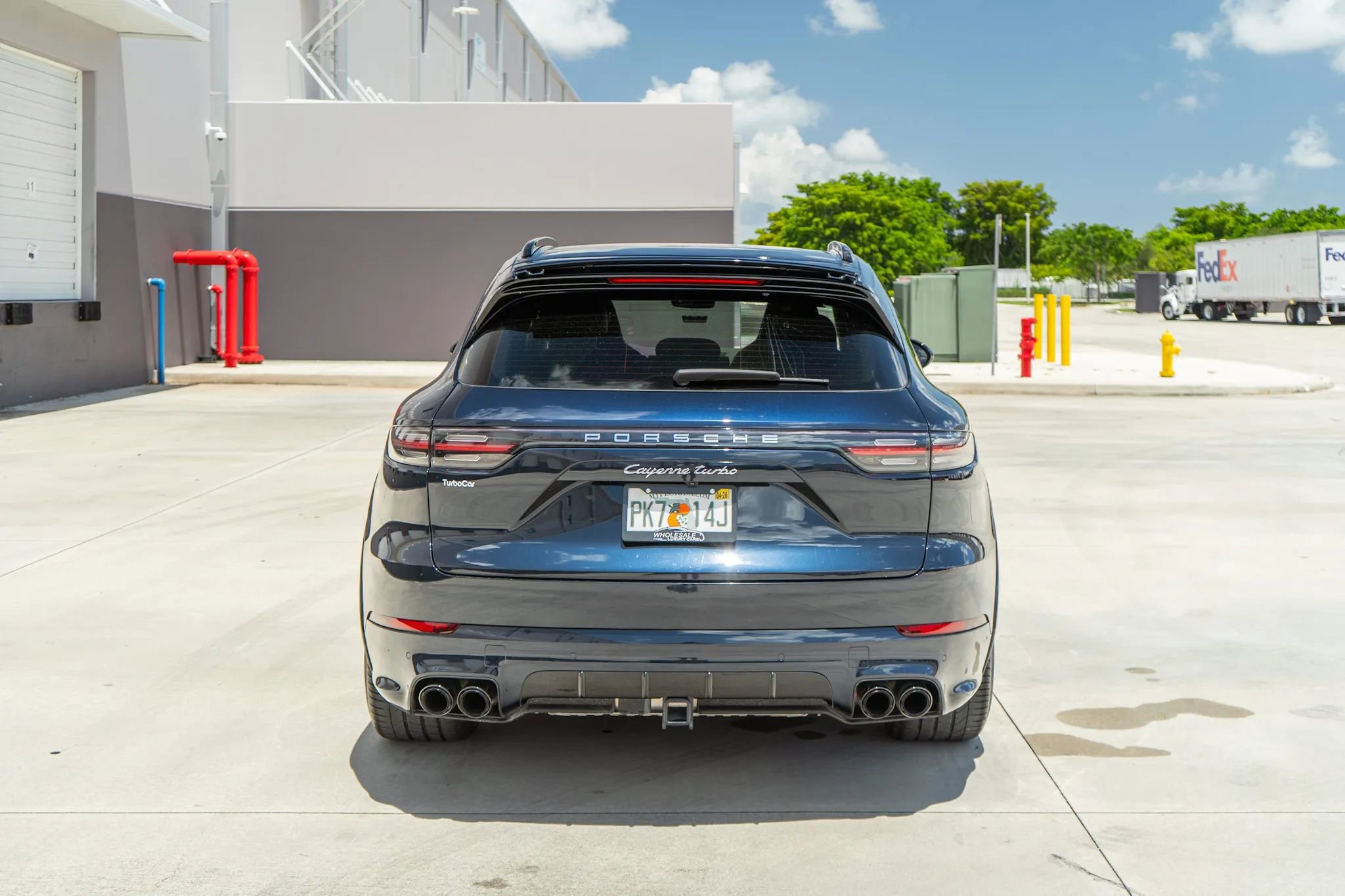 Used 2022 Porsche Cayenne Turbo image 5