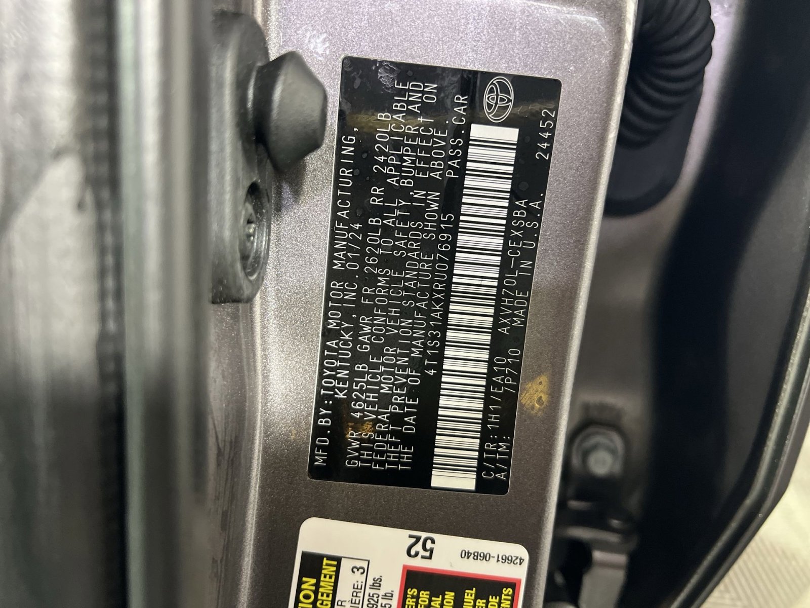 Used 2024 Toyota Camry SE image 30