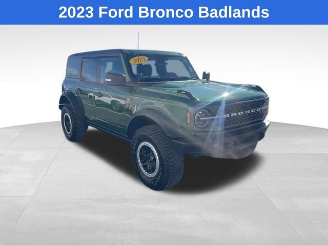 Used 2023 Ford Bronco Badlands image 2