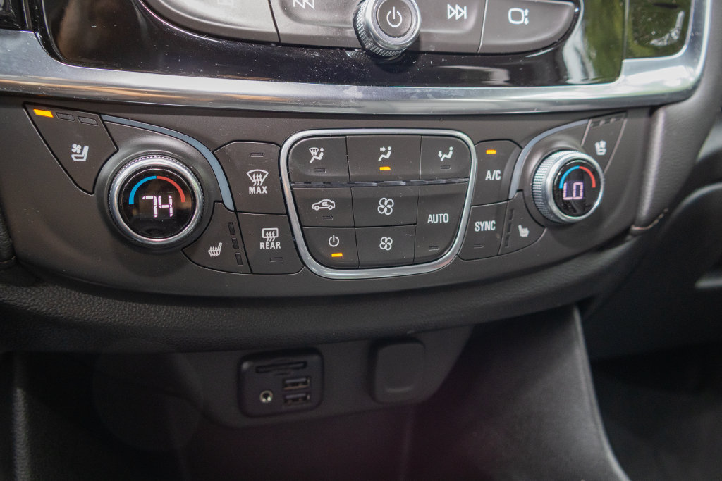 Used 2022 Chevrolet Traverse High Country AWD/4WD image 22