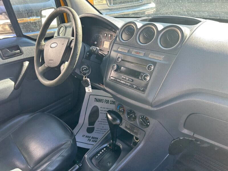 Used 2012 Ford Transit Connect XLT Premium w/ Taxi Pkg image 9