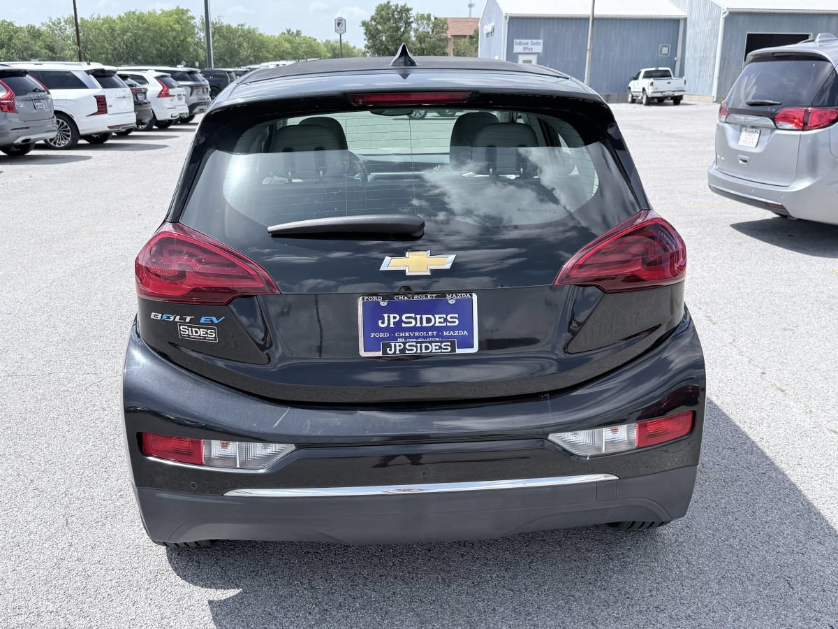 Used 2017 Chevrolet Bolt LT FWD image 8