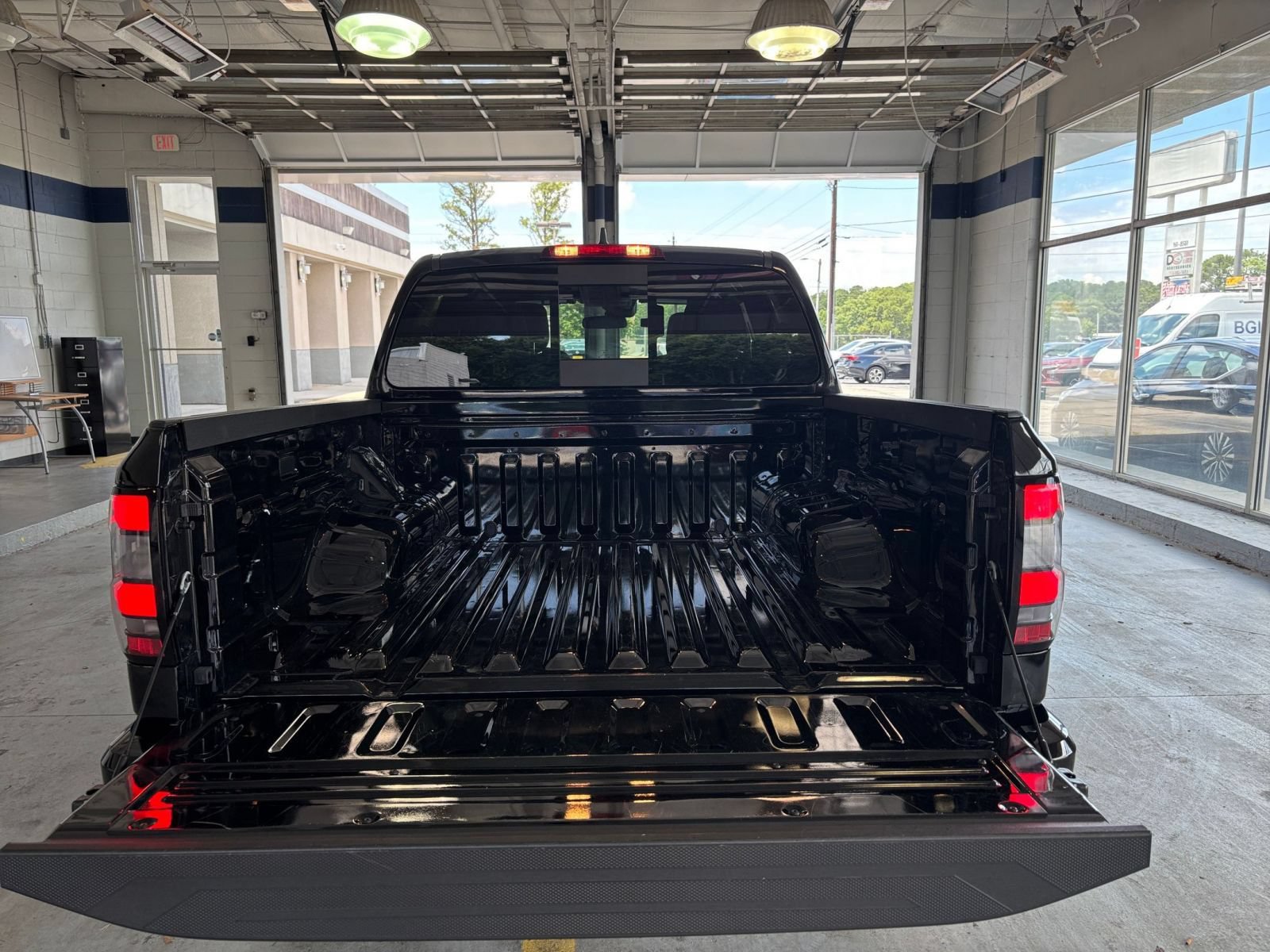 Used 2026 Nissan Frontier PRO-4X AWD/4WD image 31