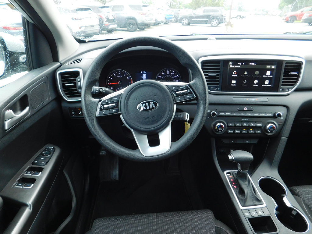 Used 2020 Kia Sportage LX w/ LX Popular Package AWD/4WD image 12