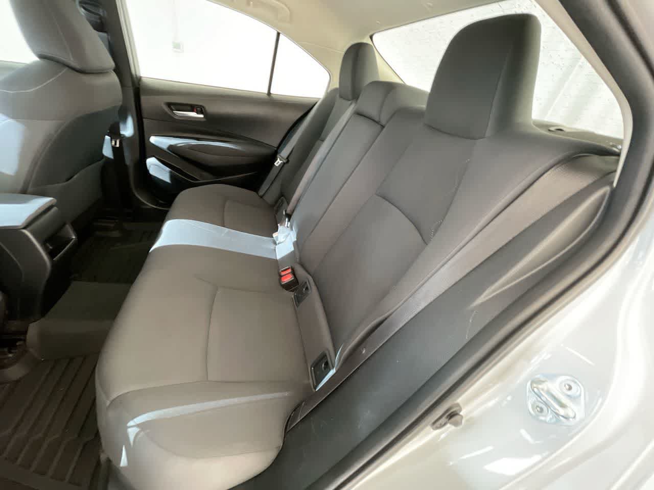Used 2020 Toyota Corolla LE FWD image 22