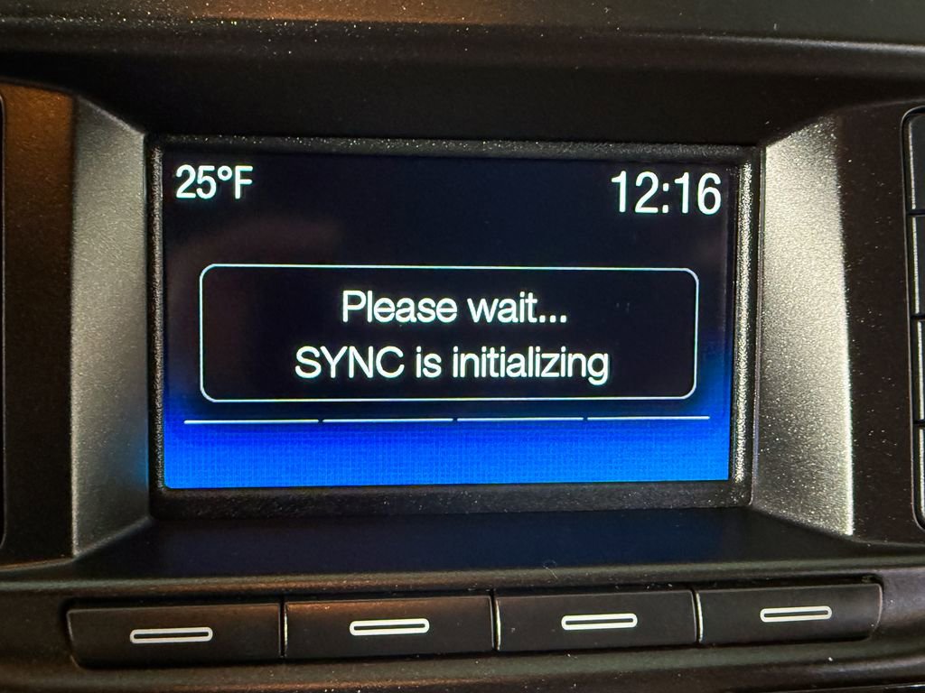 Used 2019 Ford Explorer XLT image 29