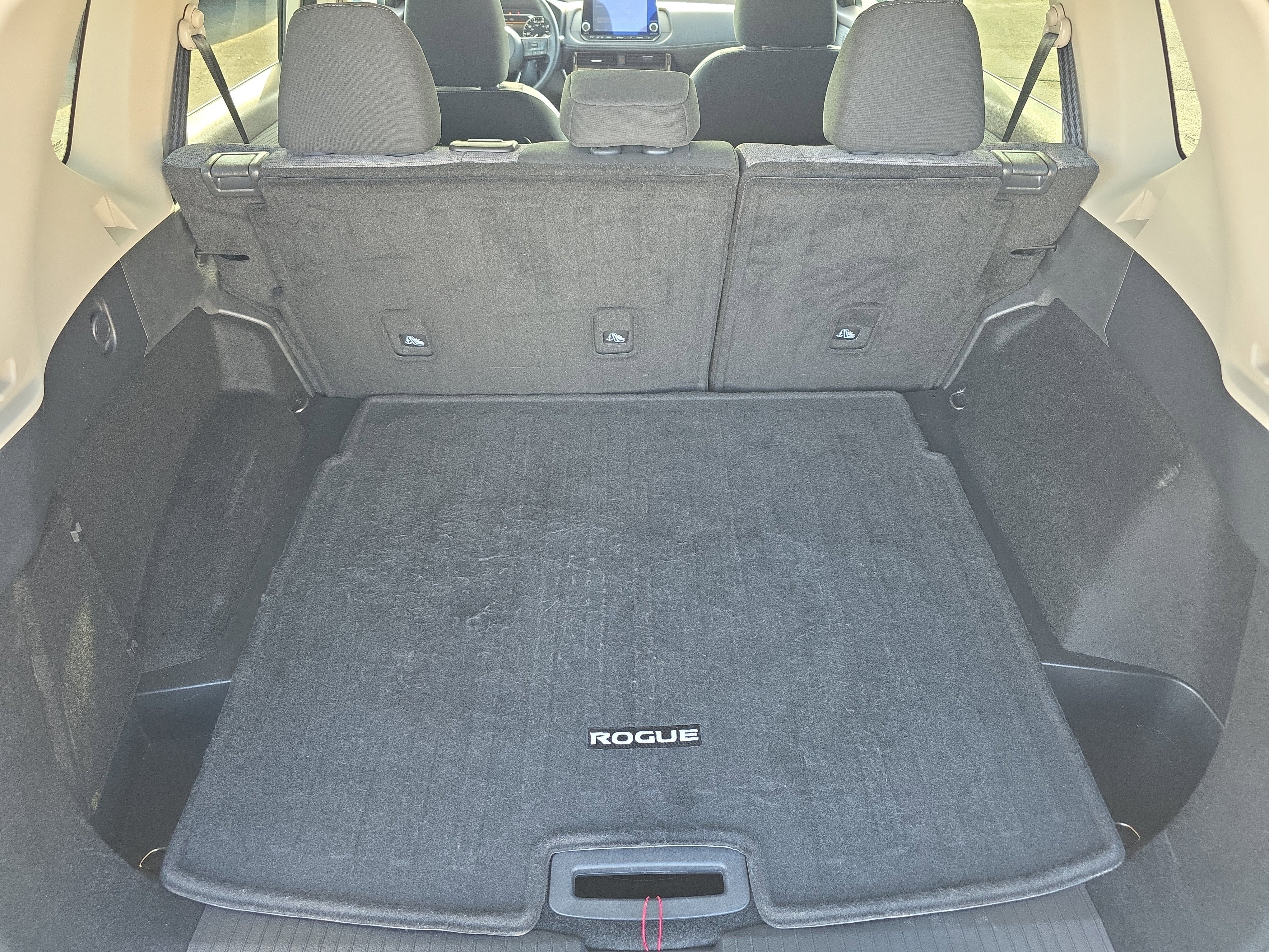 Used 2021 Nissan Rogue SV image 11