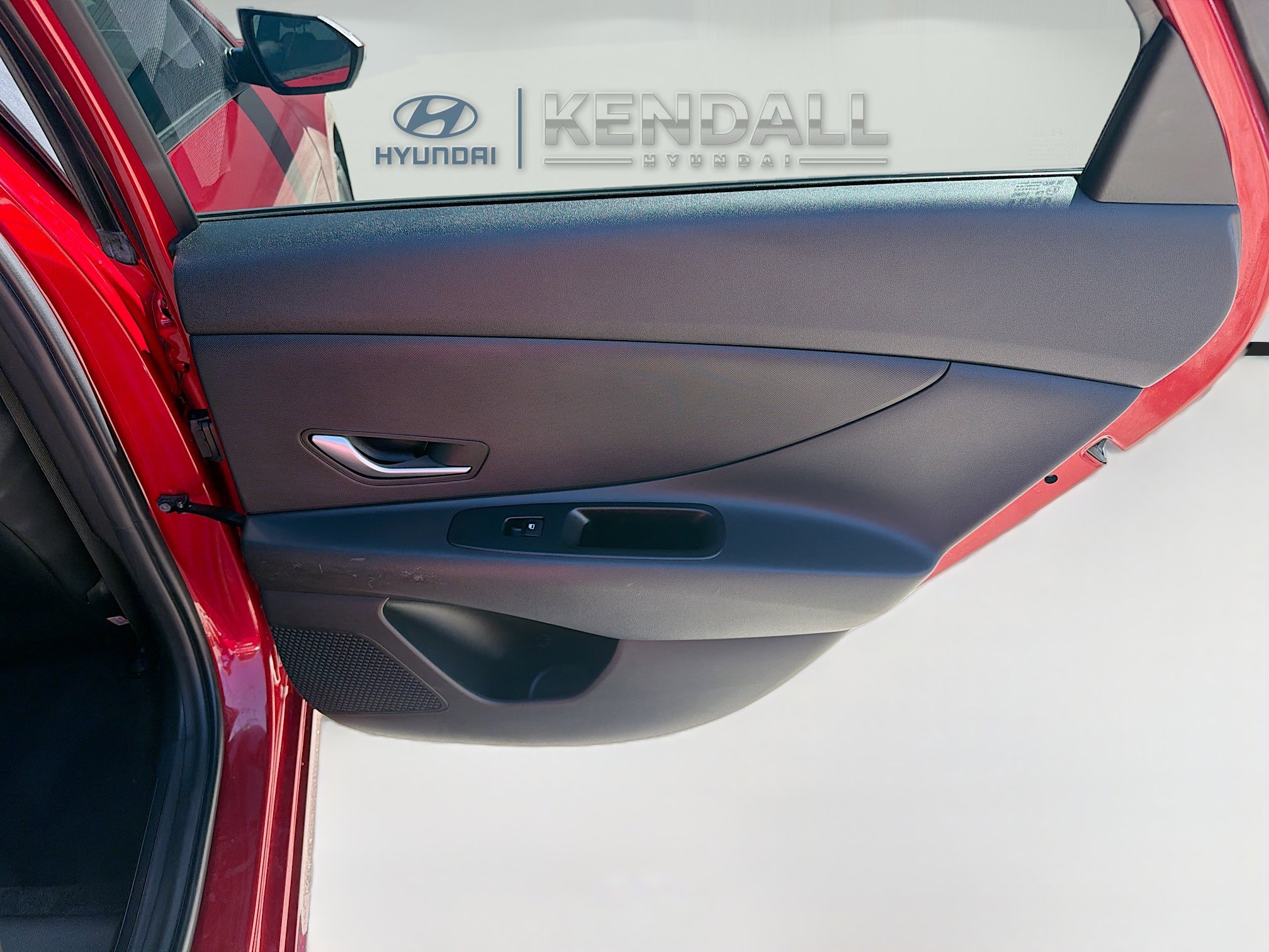 Used 2025 Hyundai Elantra SE image 27