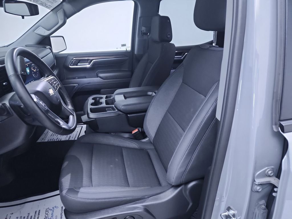 Used 2024 Chevrolet Silverado 1500 LT image 11