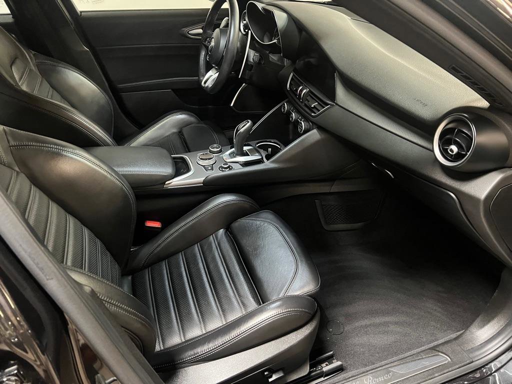 Used 2021 Alfa Romeo Giulia Ti Sport image 18