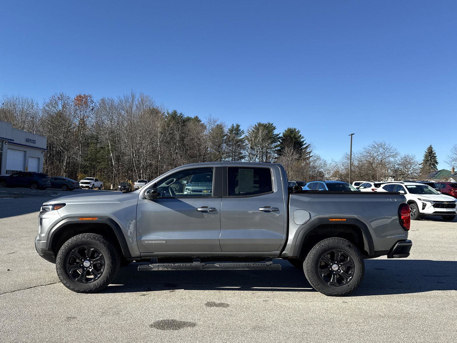 Used 2023 GMC Canyon Elevation w/ Elevation Premium Package image 4