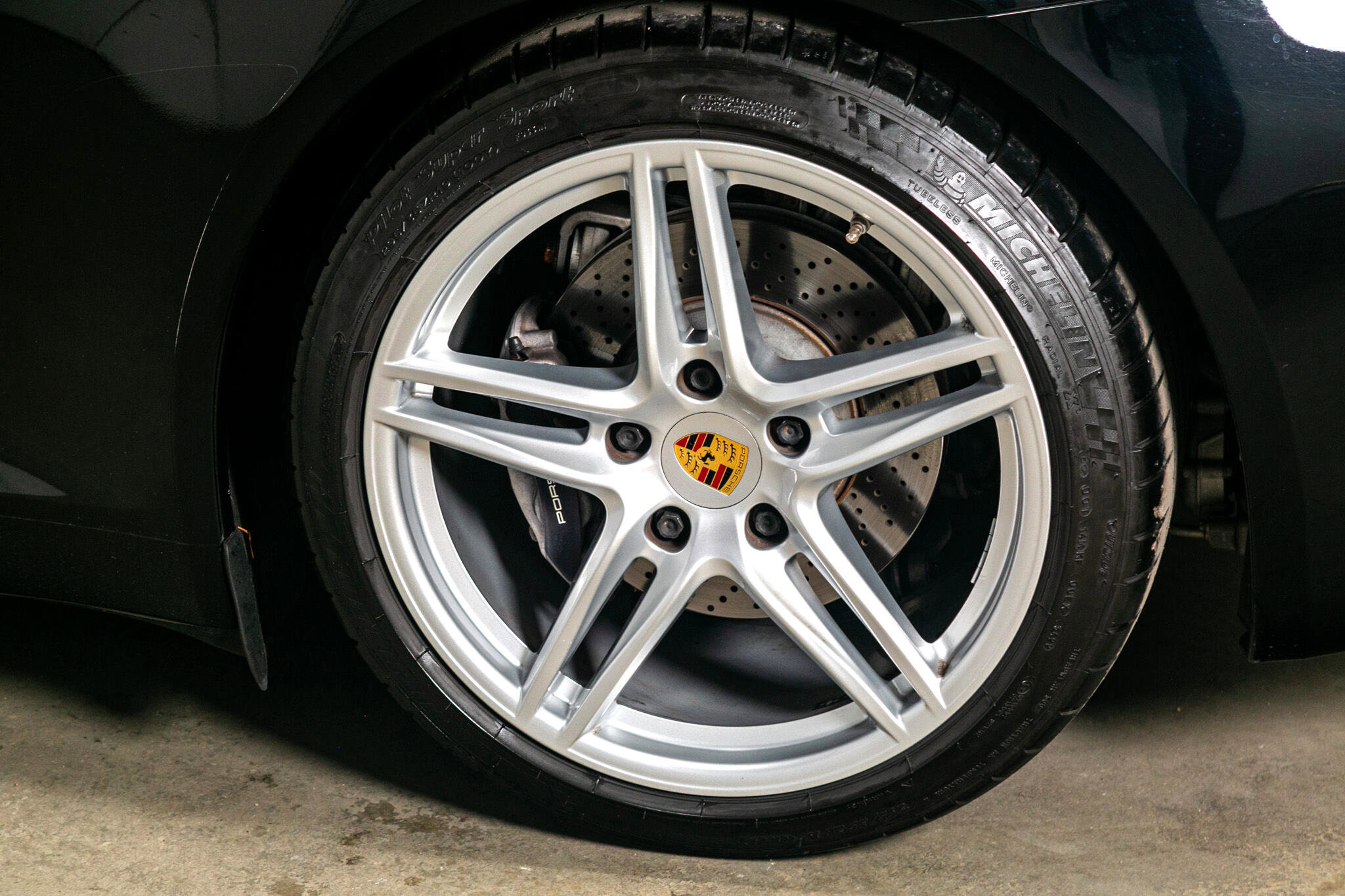 Used 2017 Porsche 911 Carrera image 19