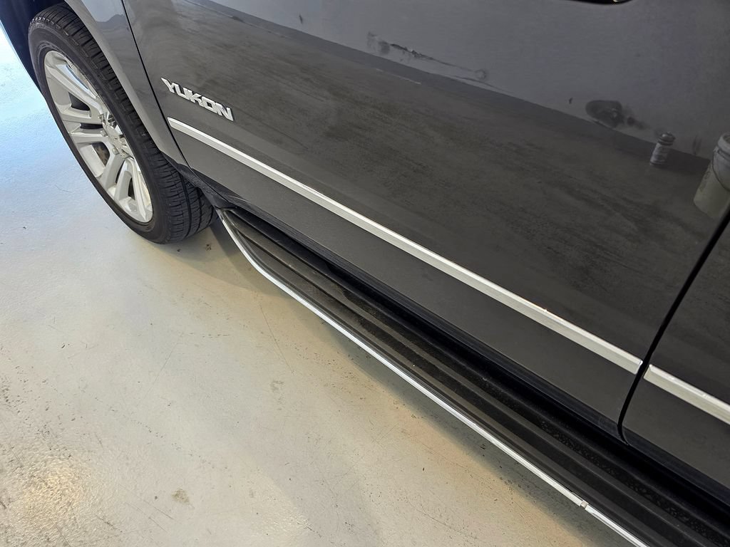 Used 2018 GMC Yukon SLT w/ Premium Edition AWD/4WD image 18