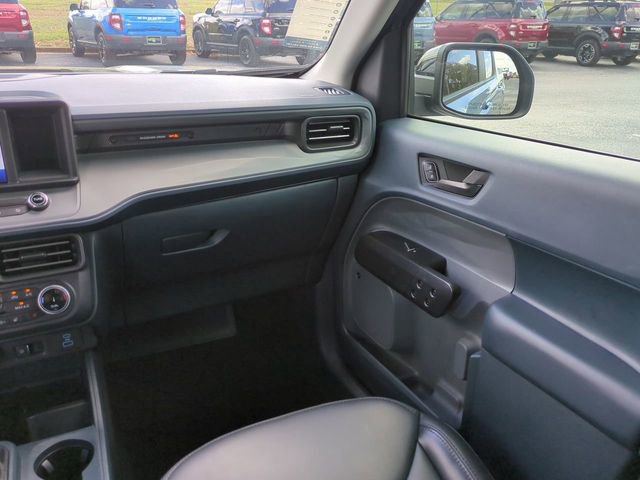 Certified 2024 Ford Maverick Lariat w/ Black Appearance Package image 18