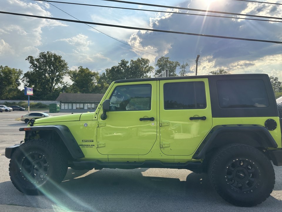 Used 2016 Jeep Wrangler Unlimited Sport w/ Quick Order Package 24S AWD/4WD image 6
