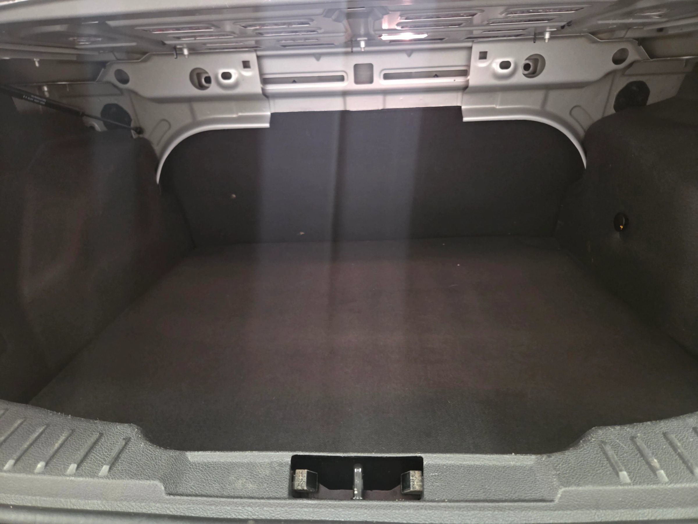 Used 2014 Ford Focus S FWD image 29