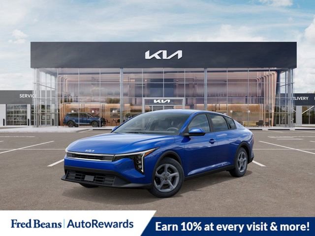 New 2025 Kia K4 LXS image 1
