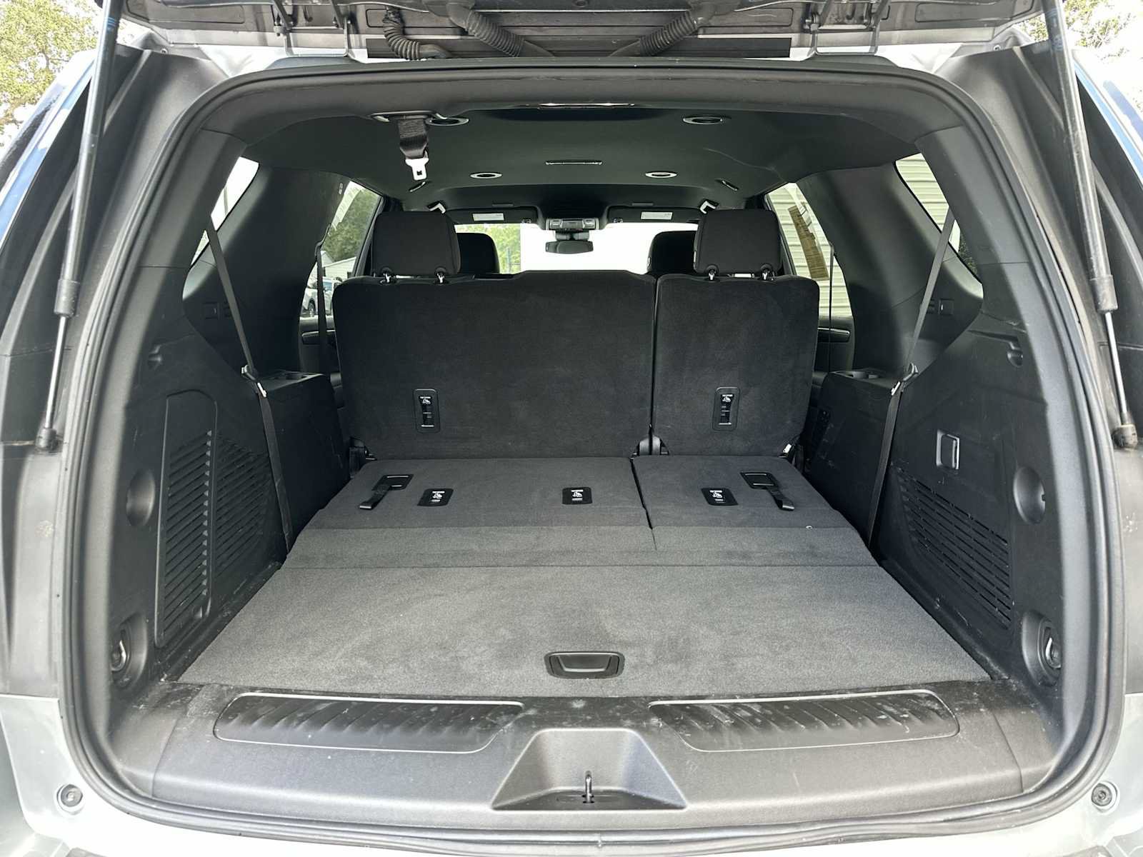 Certified 2025 Chevrolet Tahoe LS RWD image 25