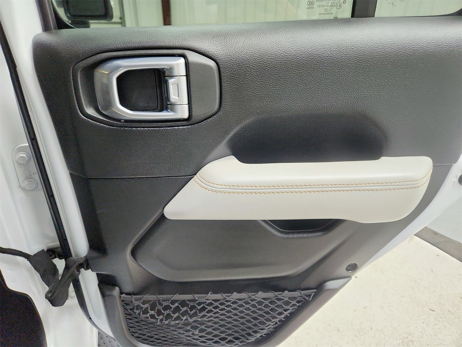 Used 2023 Jeep Wrangler Altitude image 44