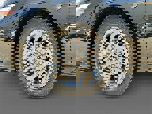 Certified 2025 Hyundai Elantra Blue image 9