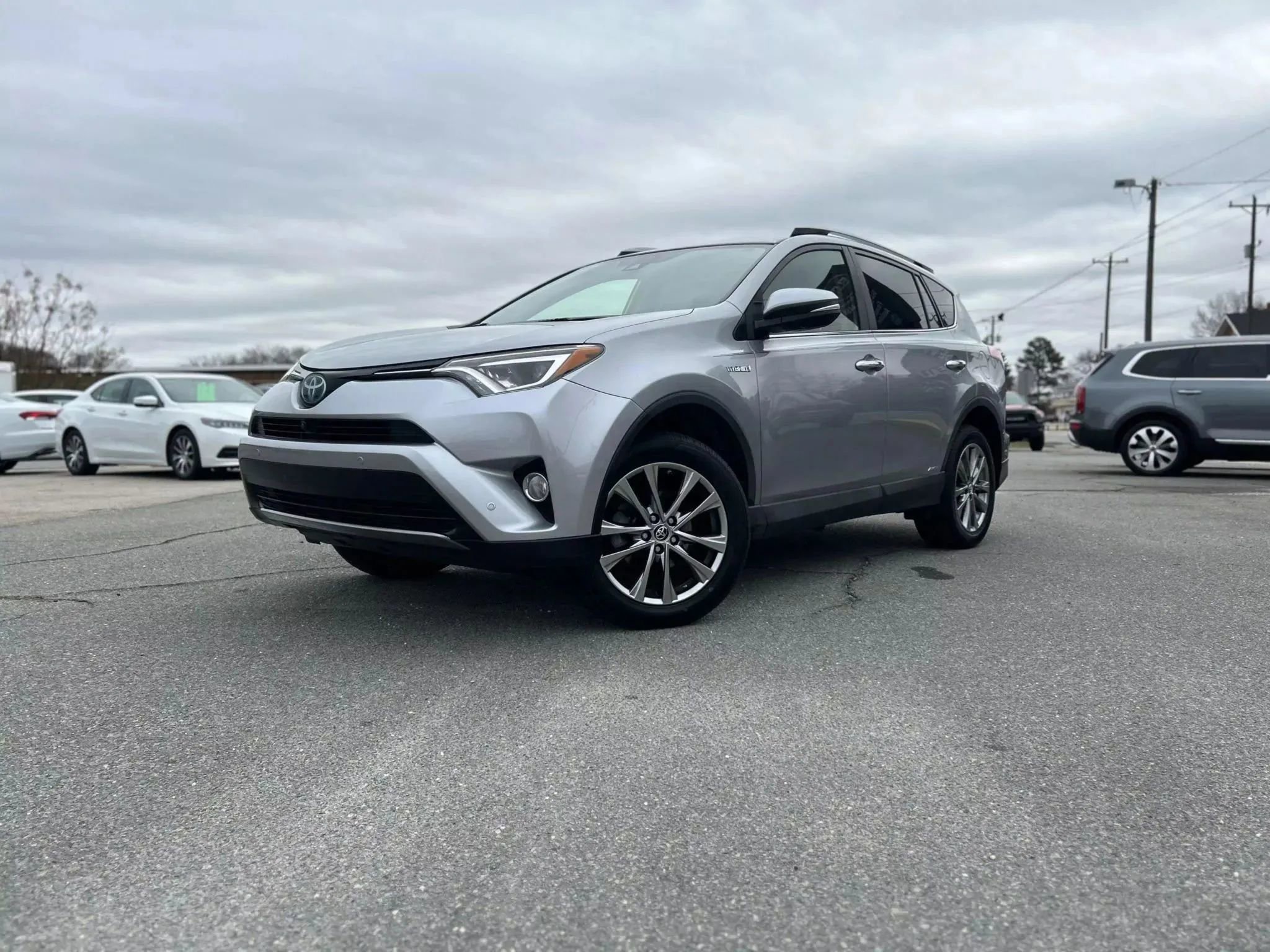Used 2017 Toyota RAV4 Limited image 23