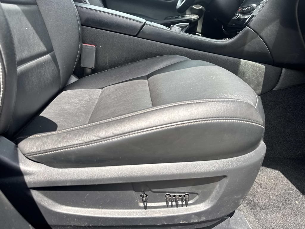 Used 2021 INFINITI QX50 Luxe FWD image 14