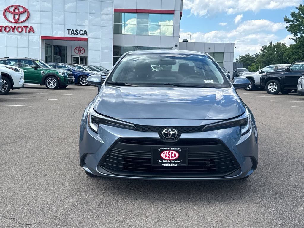 Used 2026 Toyota Corolla LE w/ LE Premium Package FWD video 2