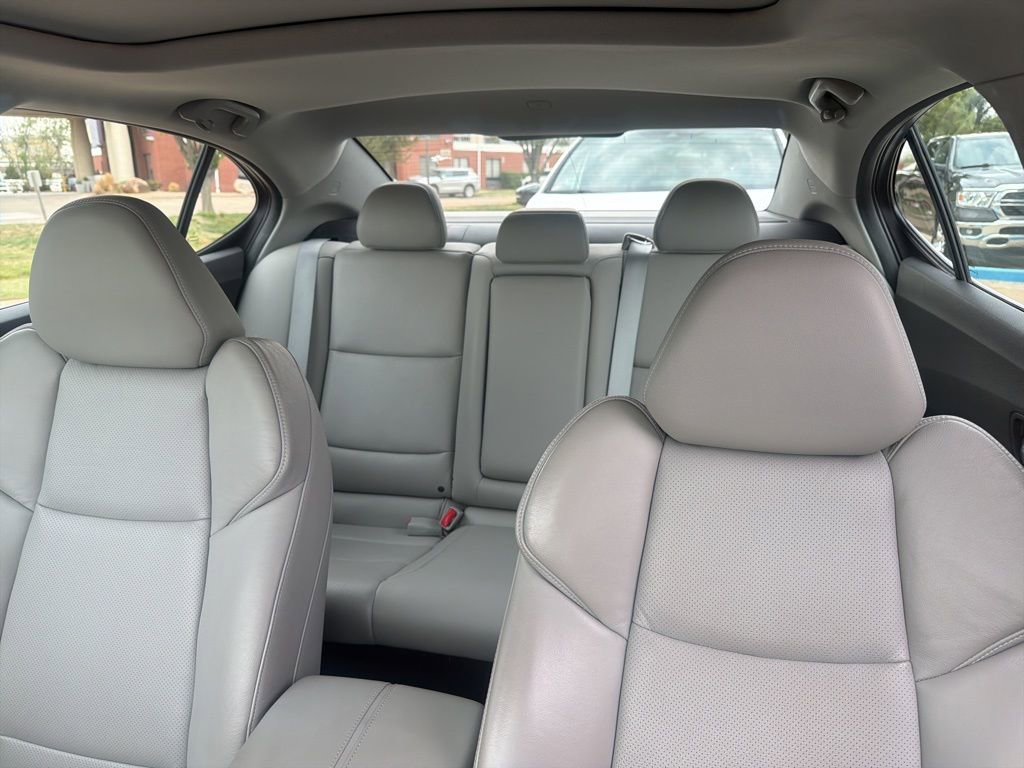 Used 2015 Acura TLX w/ Technology Package FWD image 16