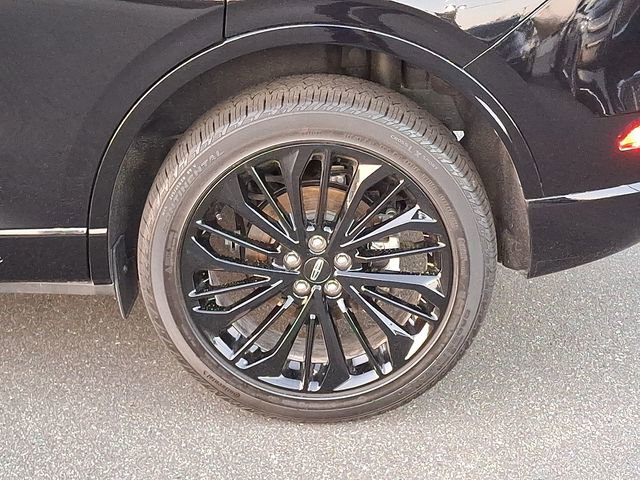Certified 2025 Lincoln Corsair Reserve w/ Jet Appearance Package AWD/4WD image 25