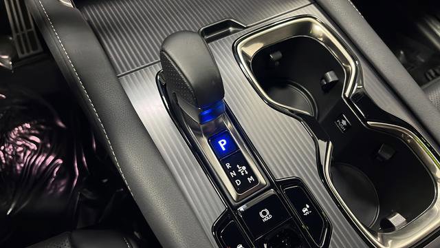 Used 2025 Lexus RX 500h F Sport image 19