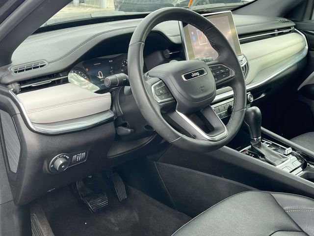 Used 2023 Jeep Compass Limited image 12