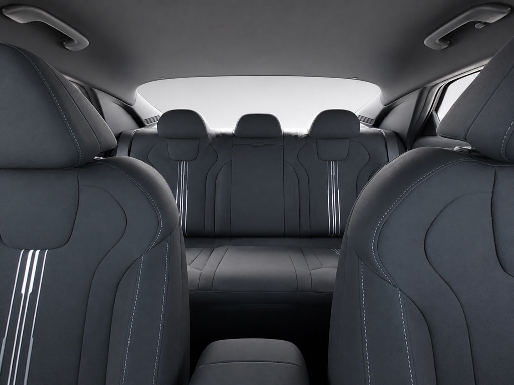 New 2026 Hyundai Elantra SEL Sport FWD image 14