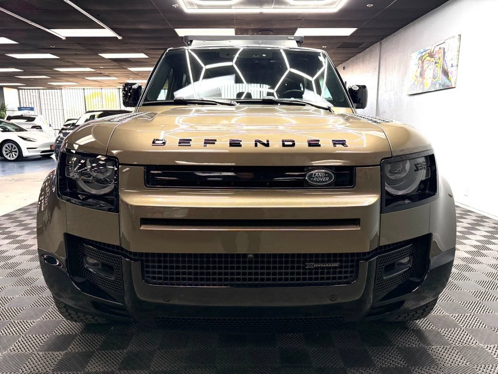 Used 2022 Land Rover Defender 110 X-Dynamic HSE AWD/4WD image 3