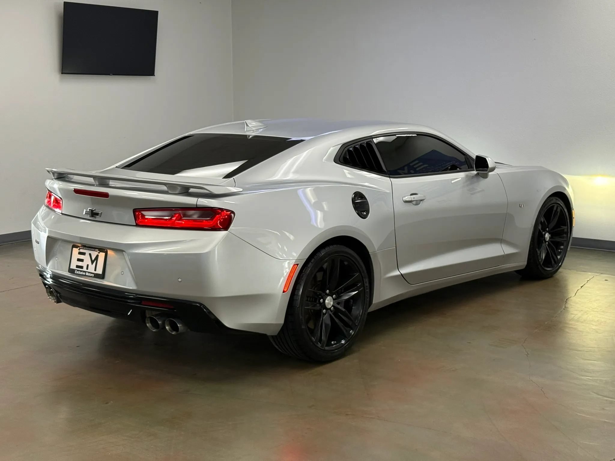 Used 2016 Chevrolet Camaro SS RWD image 7