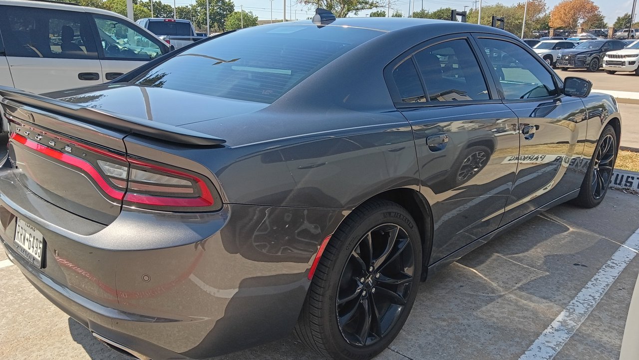Used 2018 Dodge Charger SXT Plus w/ Quick Order Package 29J RWD image 4