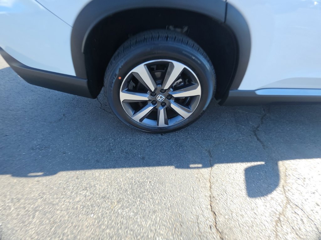 Certified 2025 Honda Pilot Touring image 11