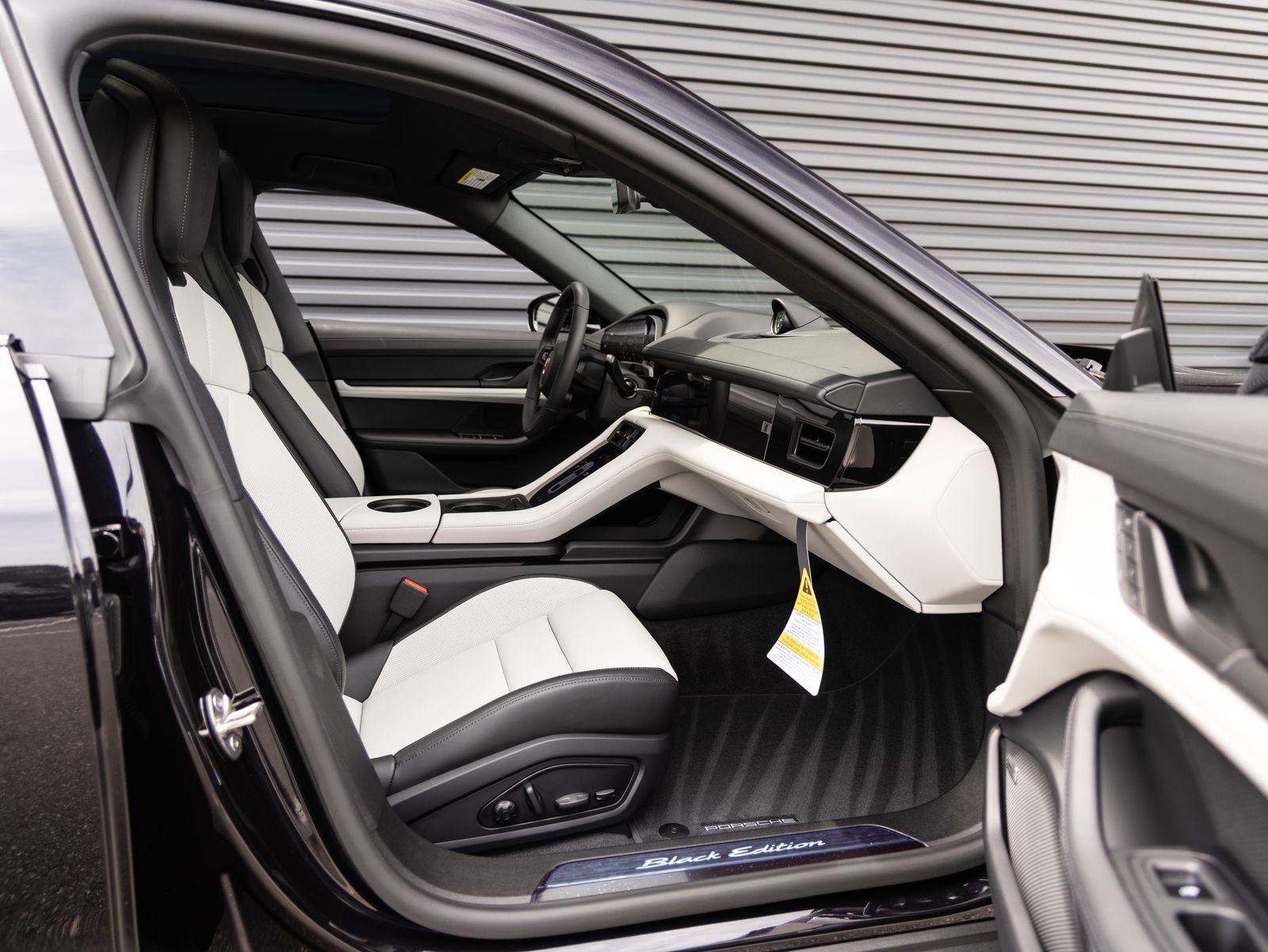 New 2026 Porsche Taycan AWD/4WD image 29