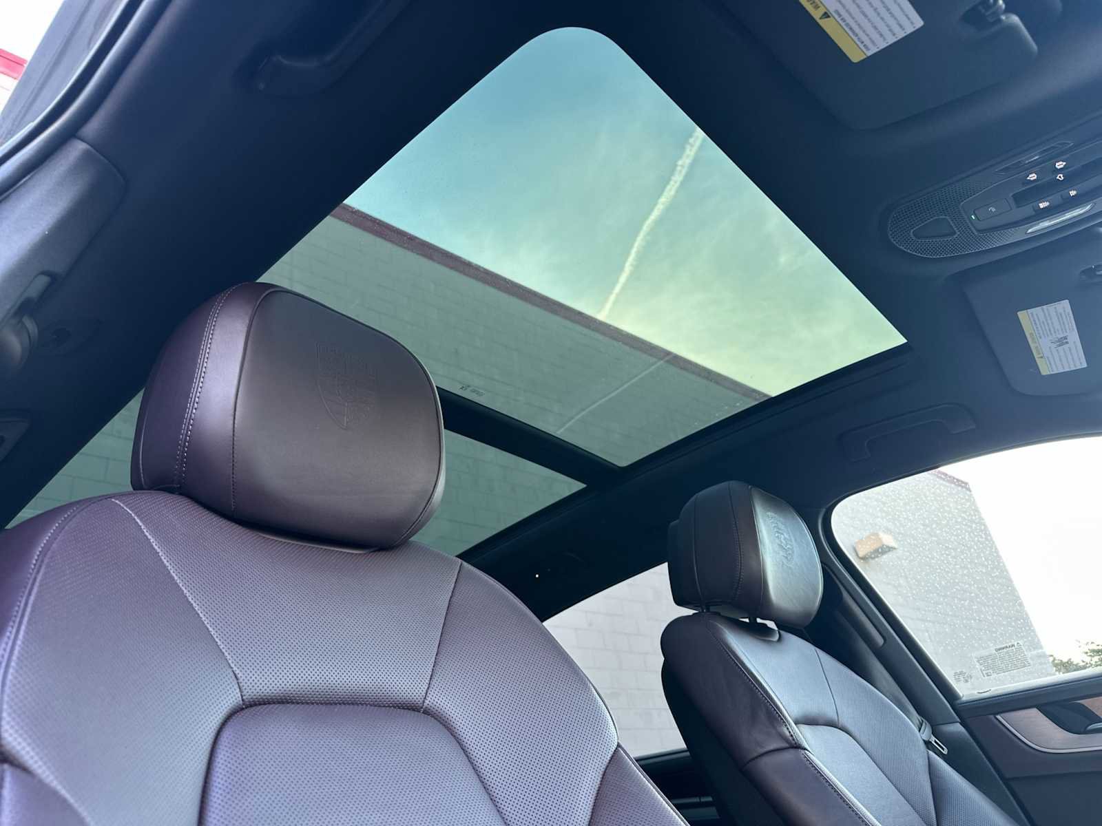 Certified 2024 Porsche Cayenne E-Hybrid image 18