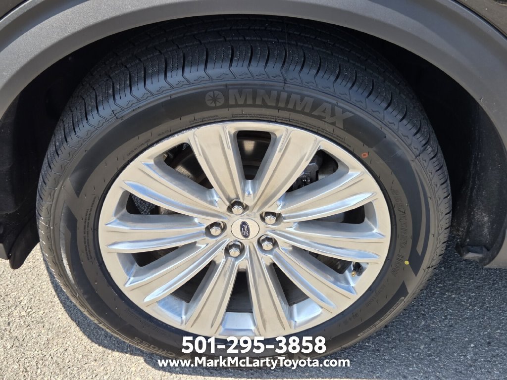 Used 2024 Ford Explorer Limited w/ Limited Technology Package AWD/4WD image 17