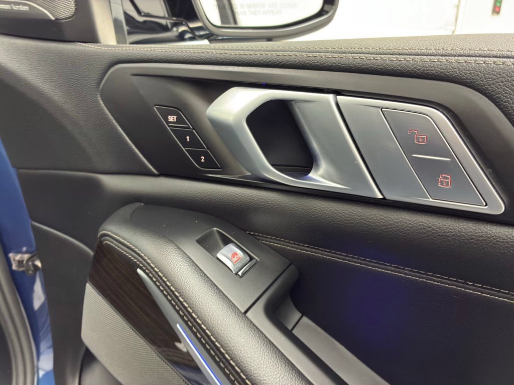Used 2019 BMW X7 xDrive50i w/ Premium Package AWD/4WD image 57