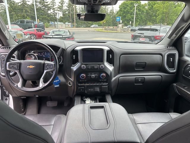 Used 2022 Chevrolet Silverado 1500 LTZ w/ LTZ Premium Package AWD/4WD image 15