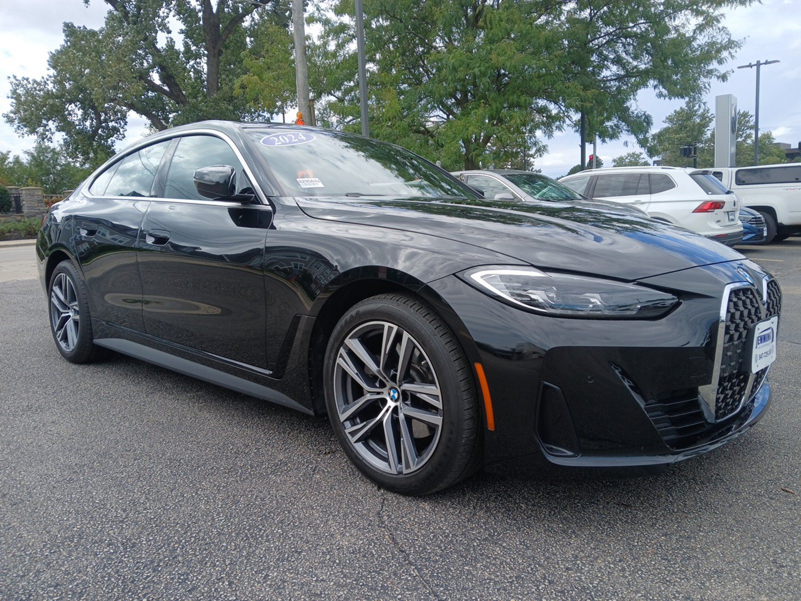 Used 2024 BMW 430i Gran Coupe xDrive w/ Premium Package AWD/4WD image 2