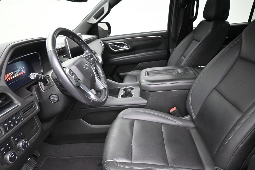 Used 2022 Chevrolet Tahoe Z71 w/ Luxury Package AWD/4WD image 12