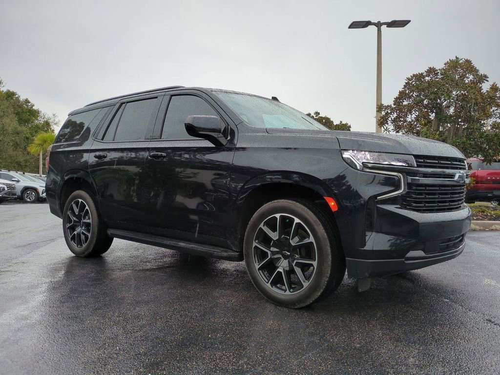 Used 2022 Chevrolet Tahoe RST image 3