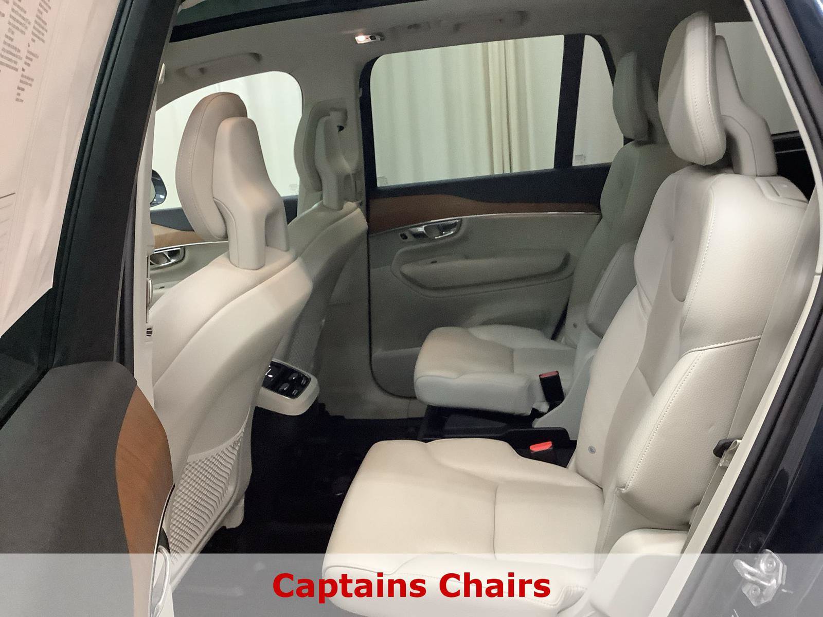 Used 2021 Volvo XC90 T6 Momentum w/ Protection Package AWD/4WD image 22