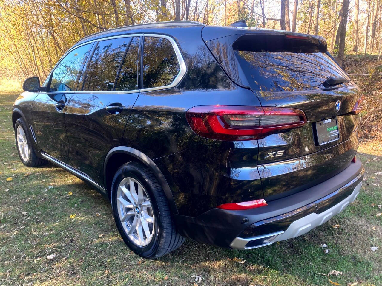 Used 2022 BMW X5 xDrive40i w/ Premium Package image 5