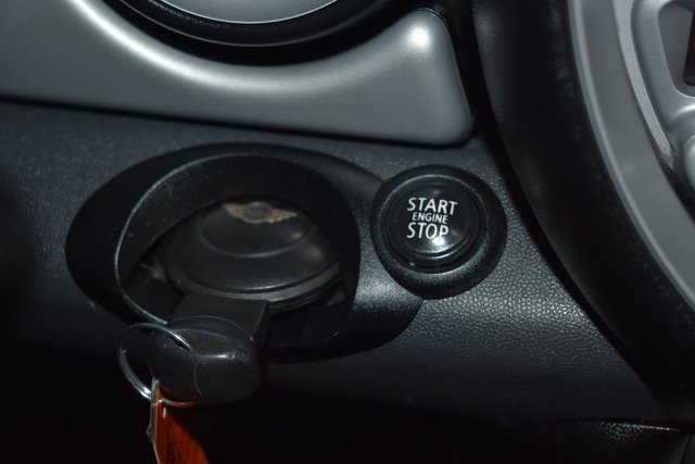 Used 2010 MINI Cooper Clubman Hardtop w/ Premium Pkg image 21