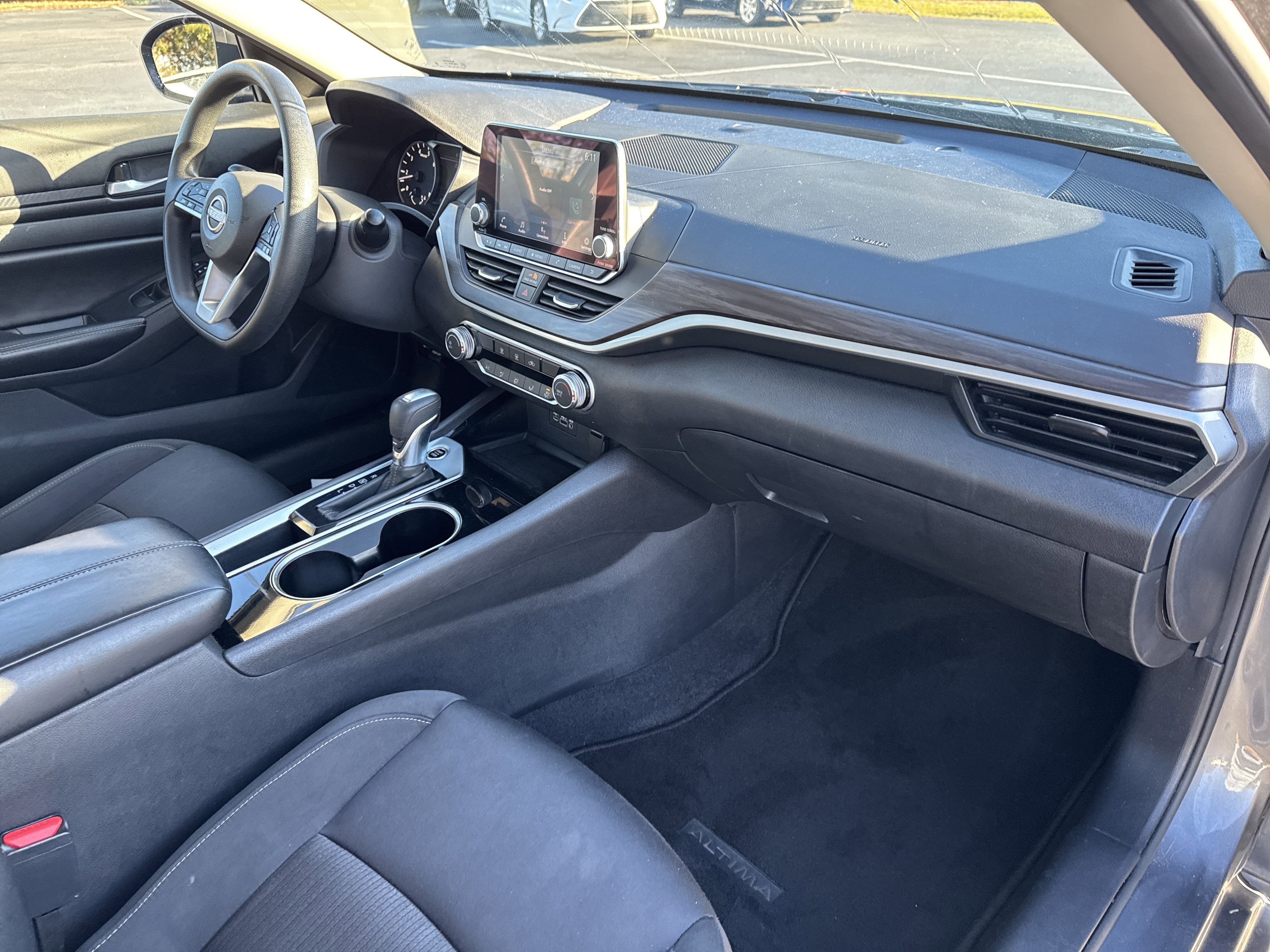 Used 2024 Nissan Altima 2.5 SV image 35