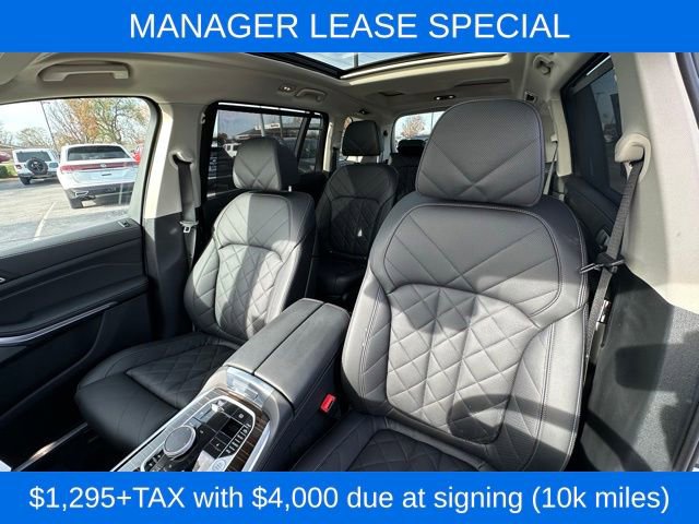 Certified 2025 BMW X7 xDrive40i w/ Premium Package image 28